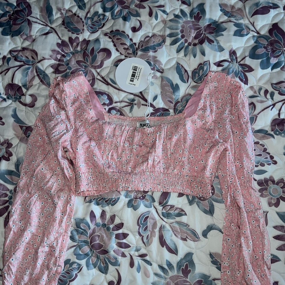 Pink floral long-sleeve crop top